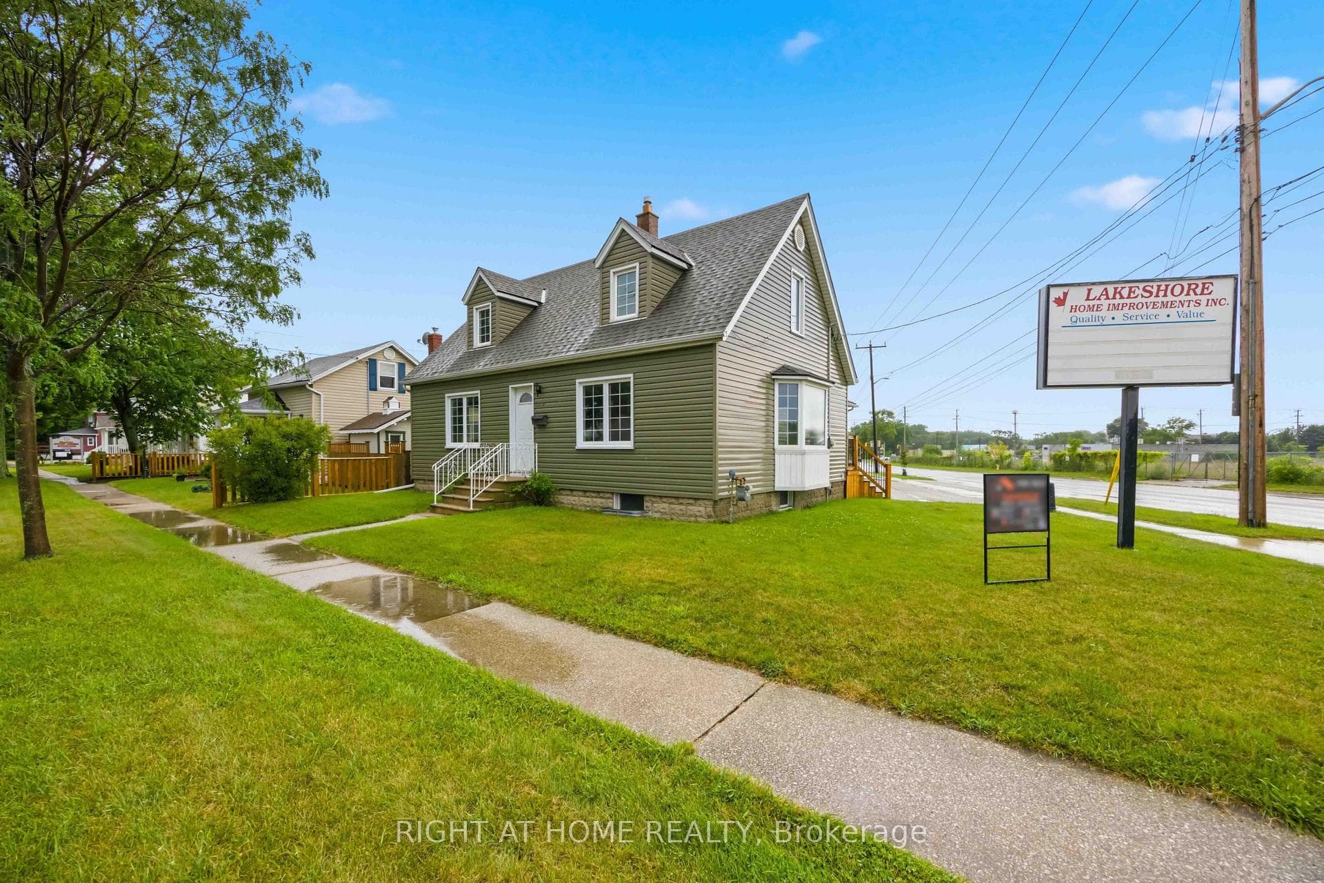 229 Water Street photo 3