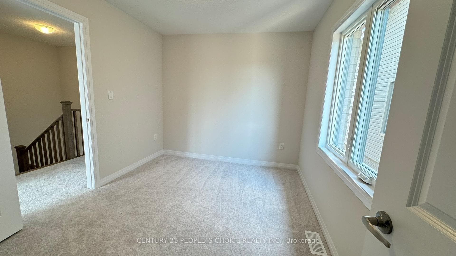 16 Langridge Way photo 23