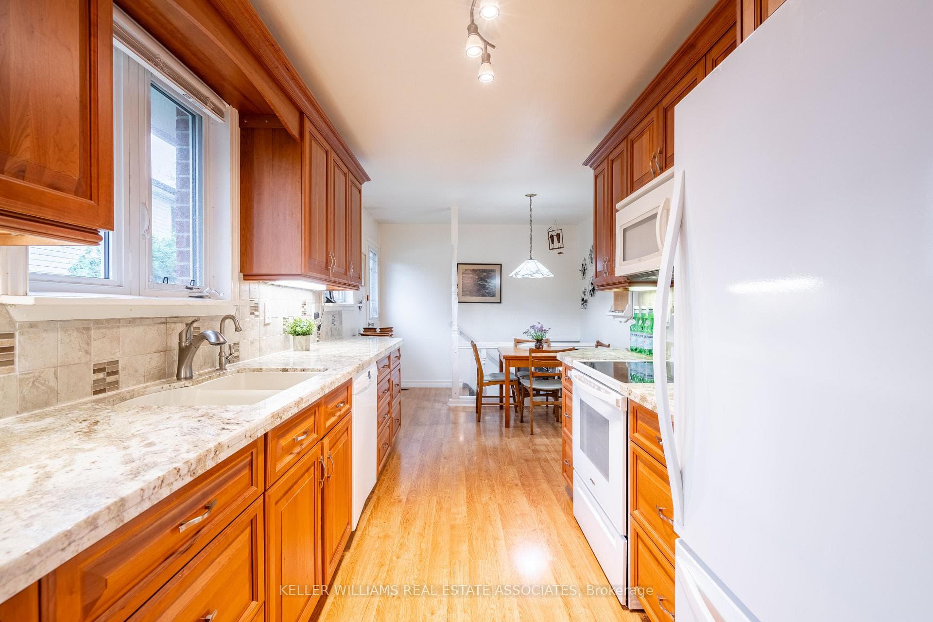 52 Metcalfe Court photo 13