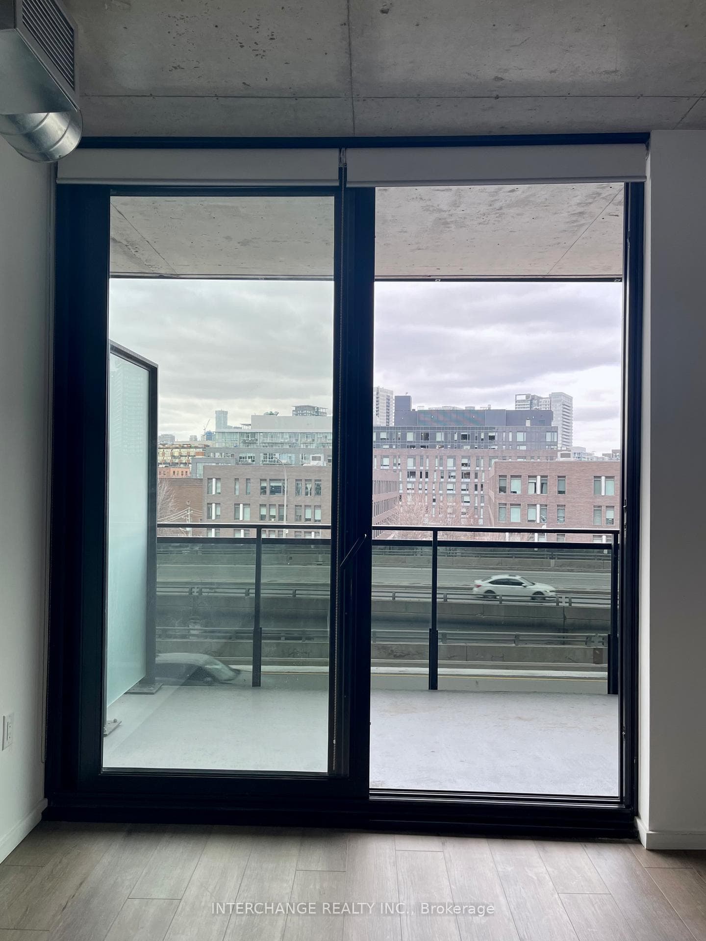 21 Lawren Harris Square Unit 411 photo 19