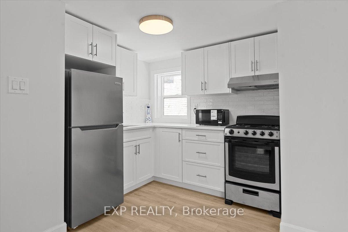 183 Britannia Road Unit 2 photo 12