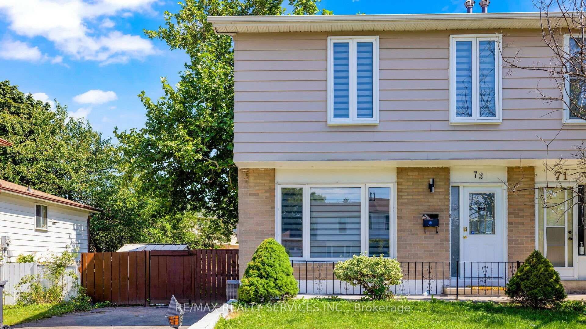 73 Griselda Crescent photo 3