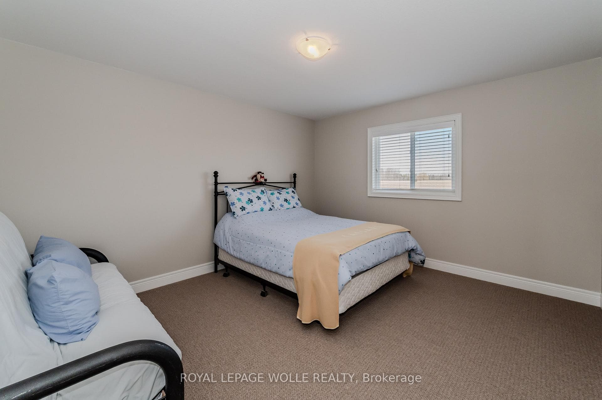 65 Goldschmidt Crescent photo 20