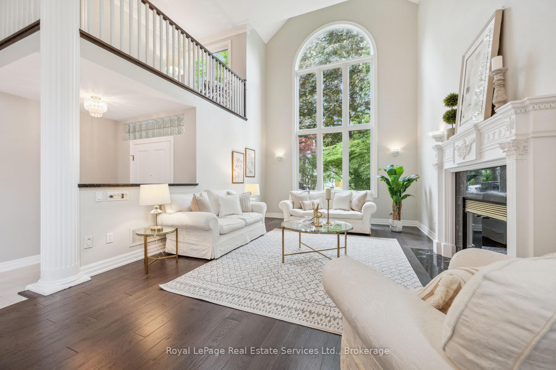 480 CHARTWELL Road photo 4