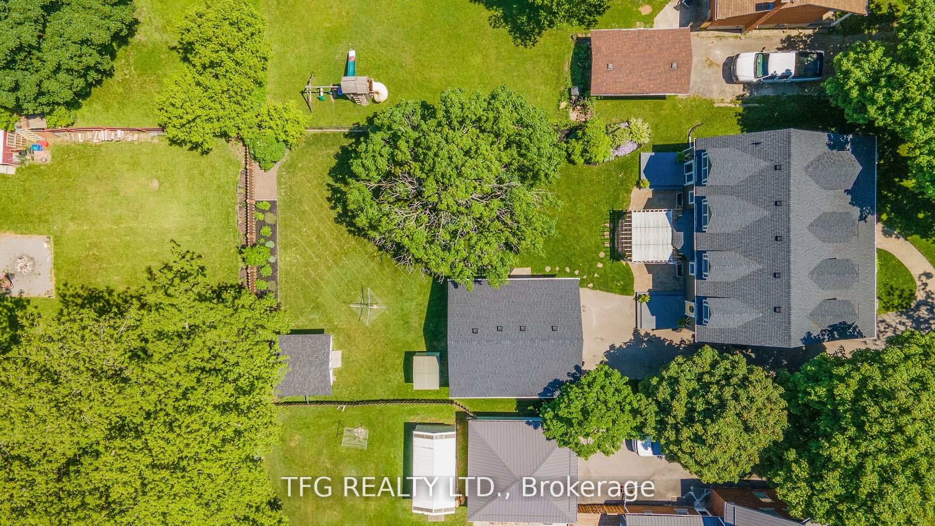 40 1/2 Riverview Road photo 38