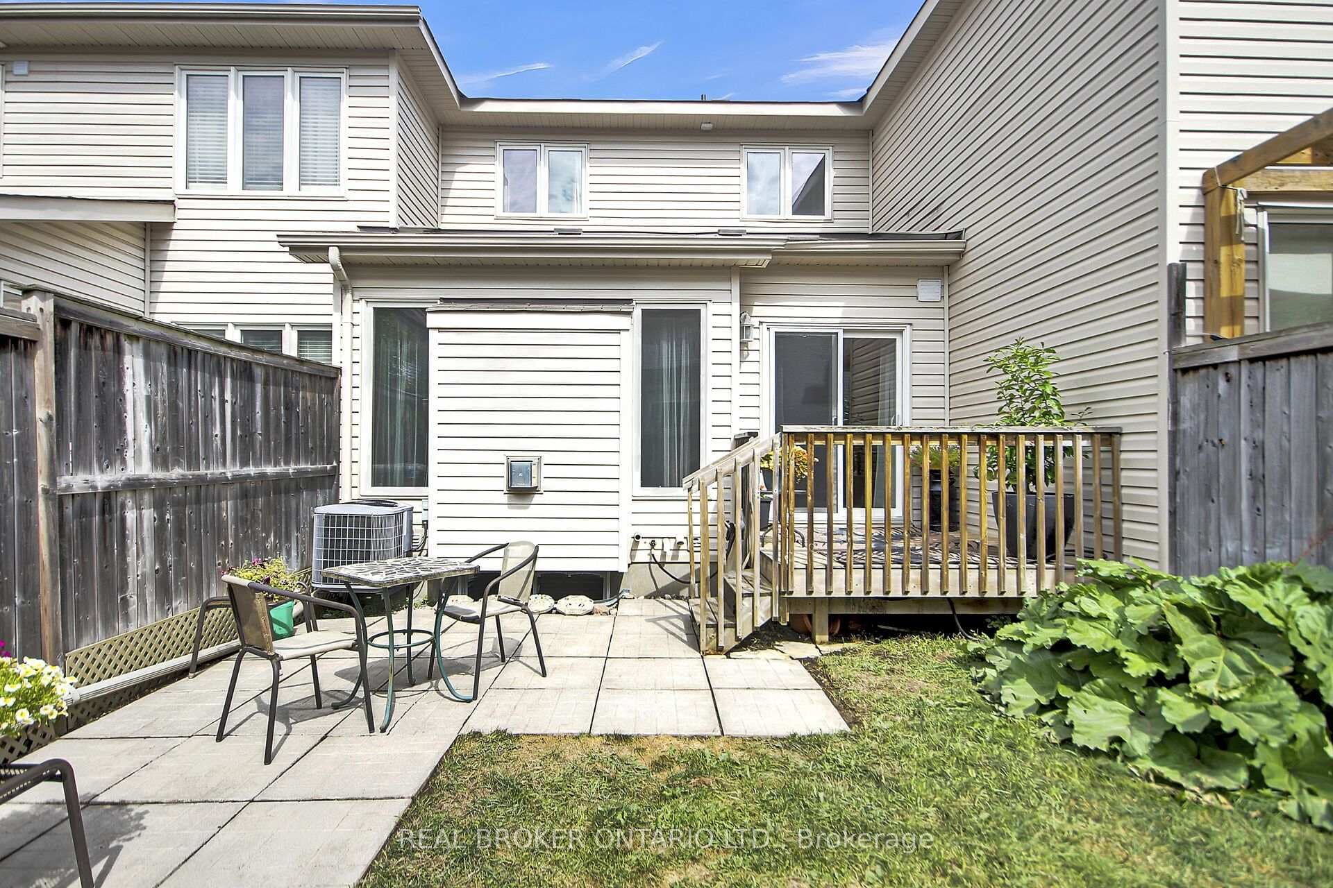 181 Talltree Crescent photo 27