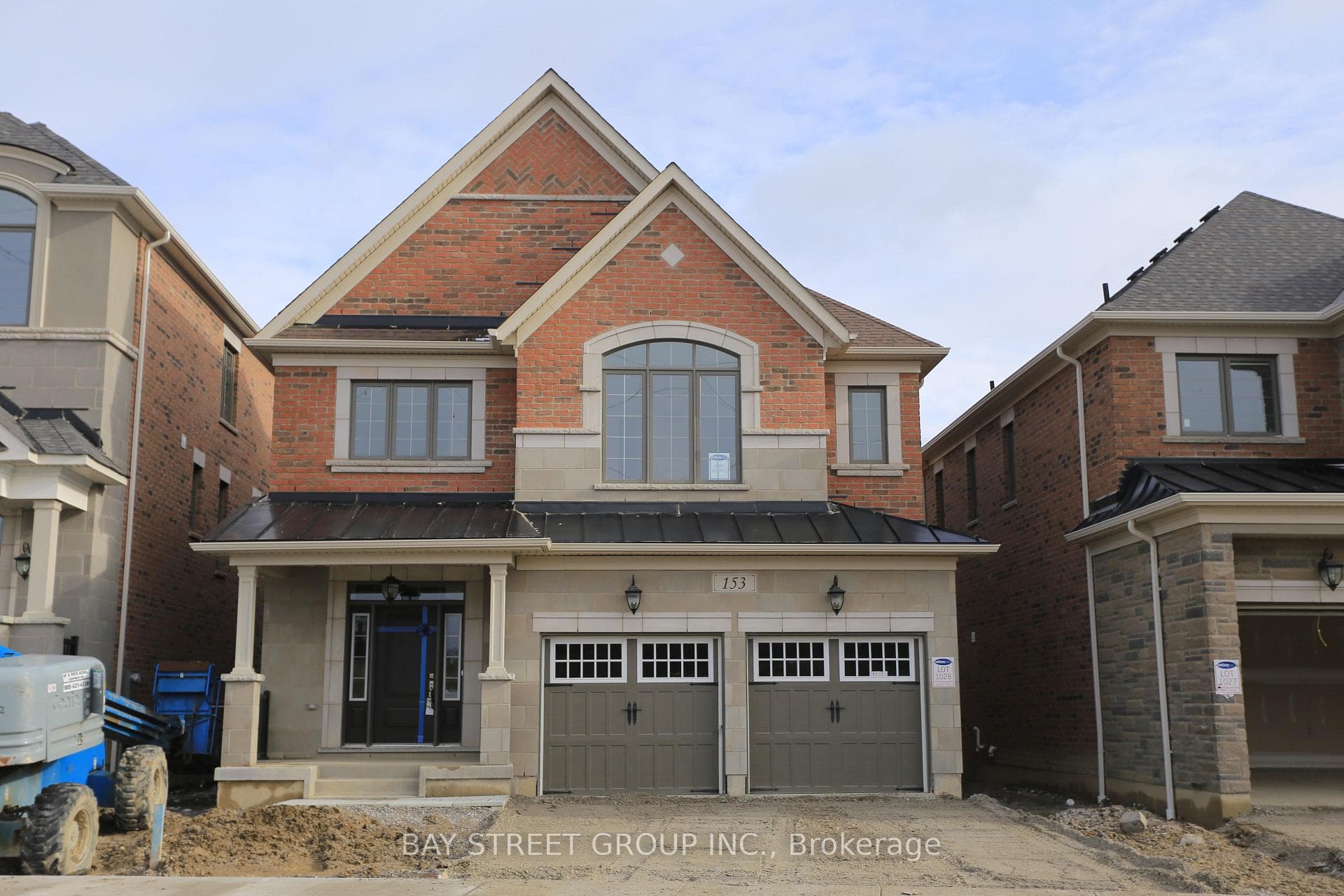 153 Kleinburg Summit Way photo 1