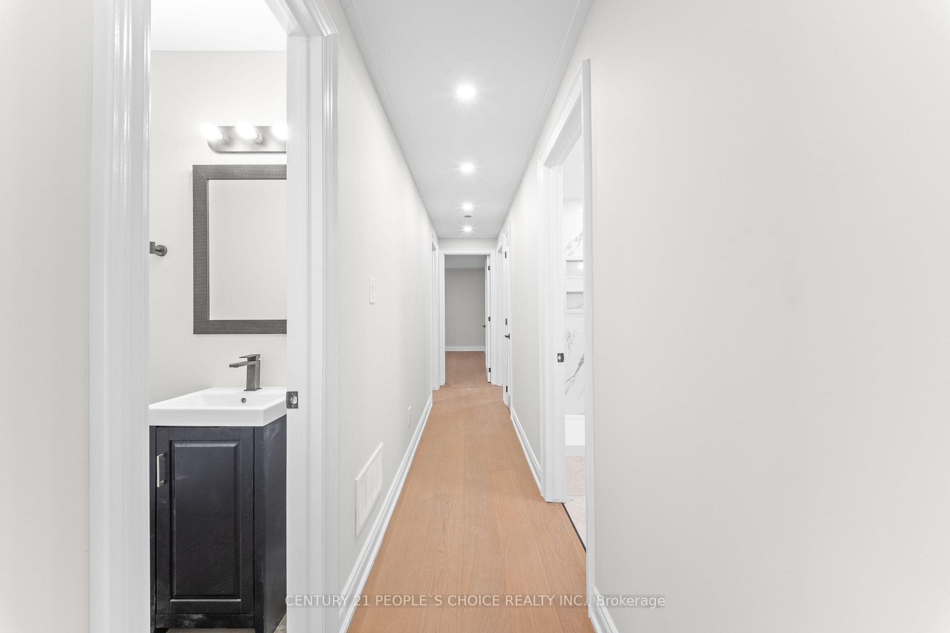 111 Verobeach Boulevard photo 24