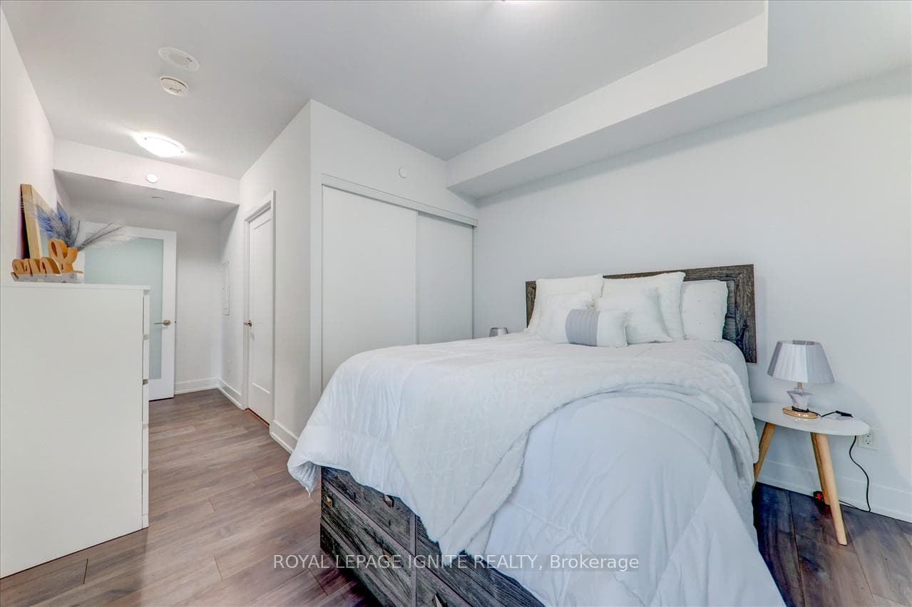 2550 Simcoe Street Unit 216 photo 20