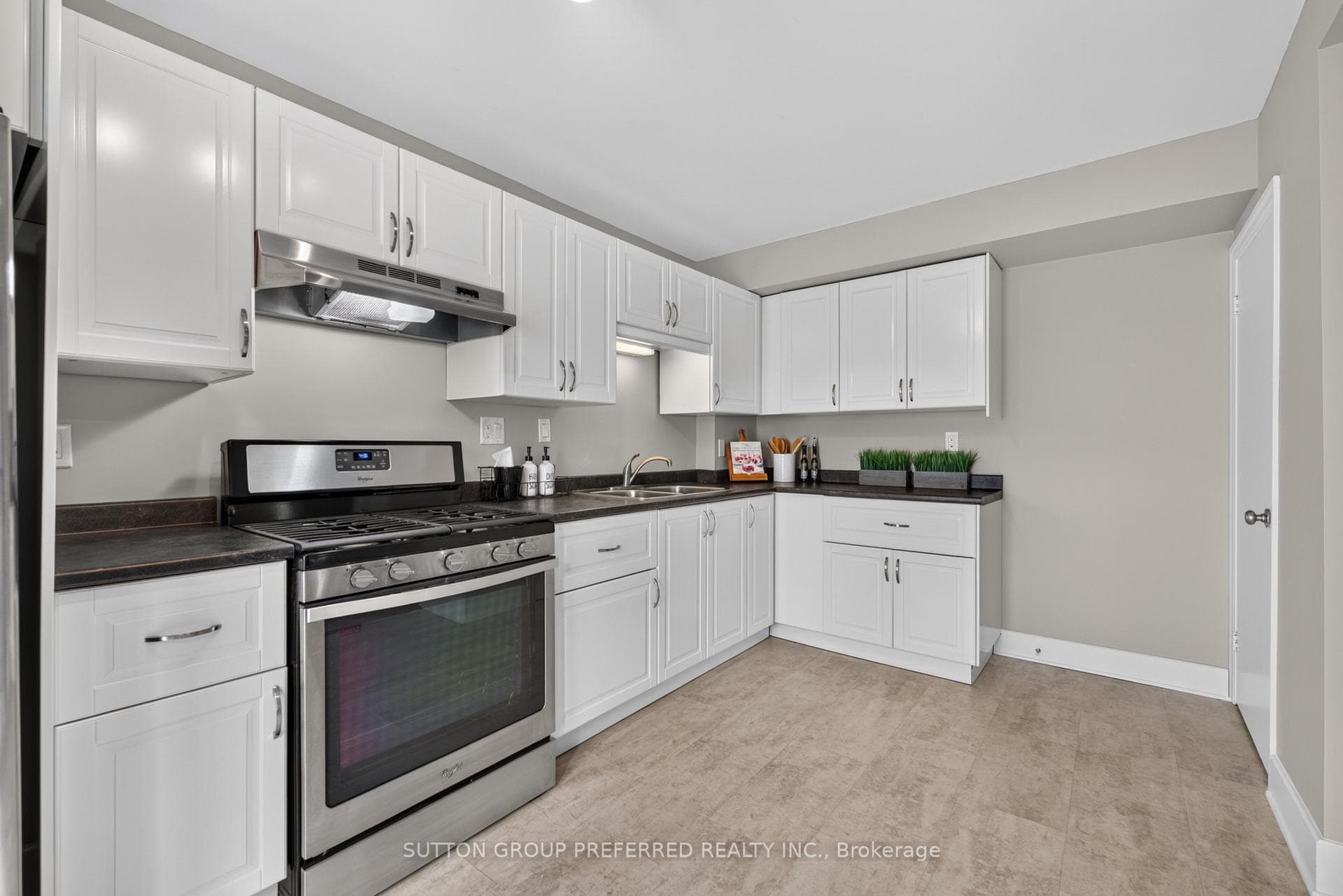 1271 Norman (Unit B) Avenue photo 17
