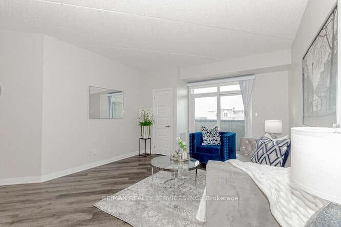 610 Farmstead Drive Unit 420 photo 13