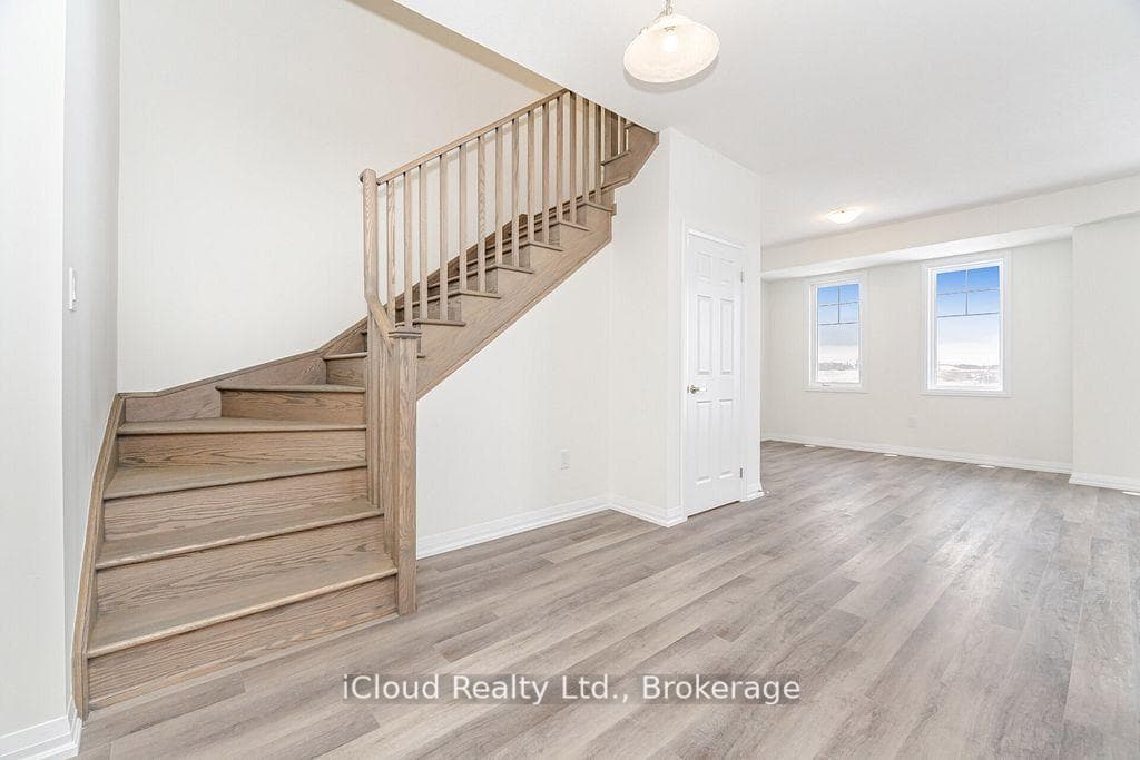 53 Stanley Avenue photo 25