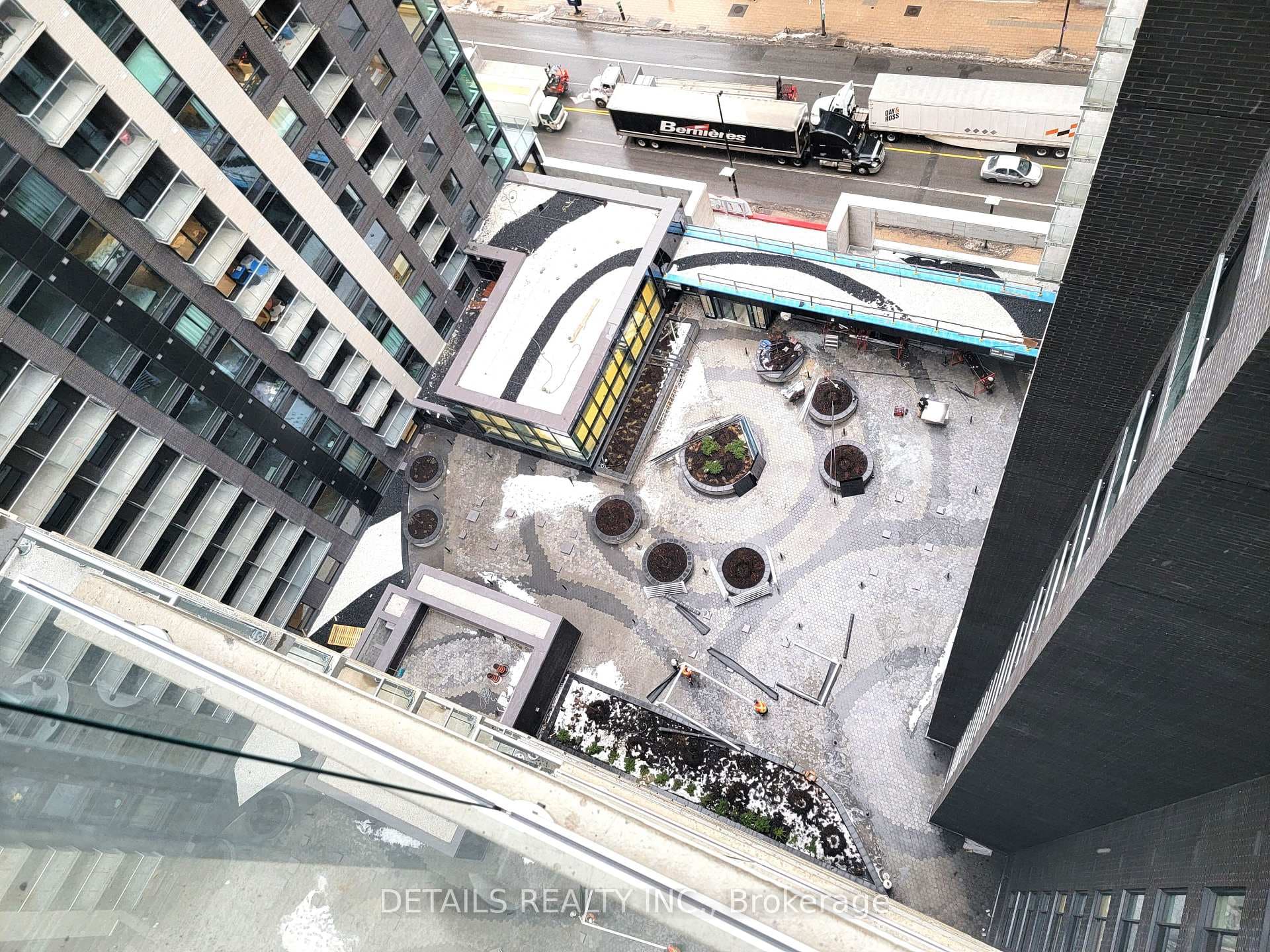 180 George Street Unit 1808 photo 14