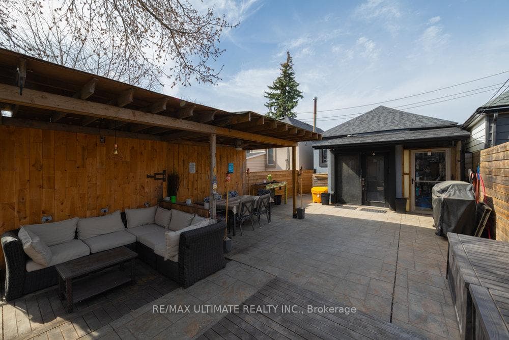 19 Cayuga Avenue photo 26