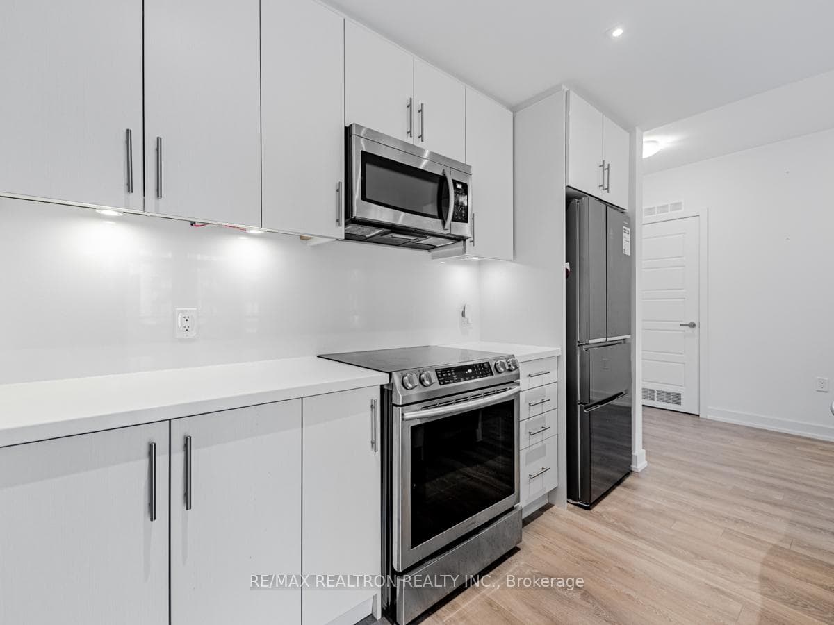 375 Sea Ray Avenue Unit 226 photo 2