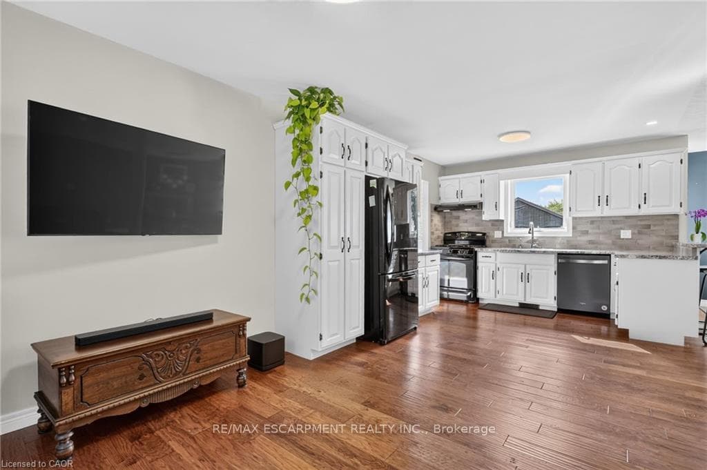 952 Robinson Road photo 13