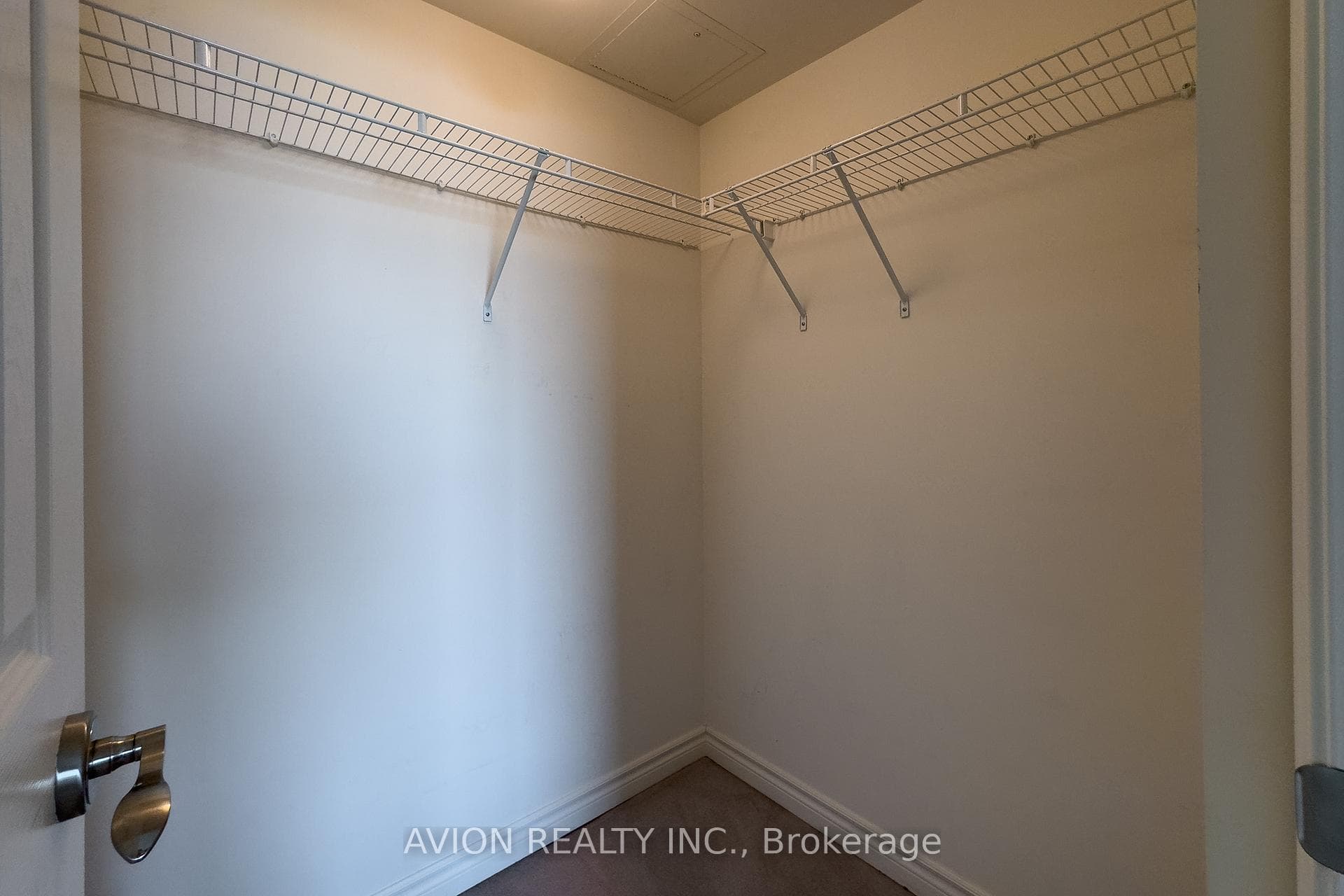 88 Grangeway Avenue Unit 605 photo 11