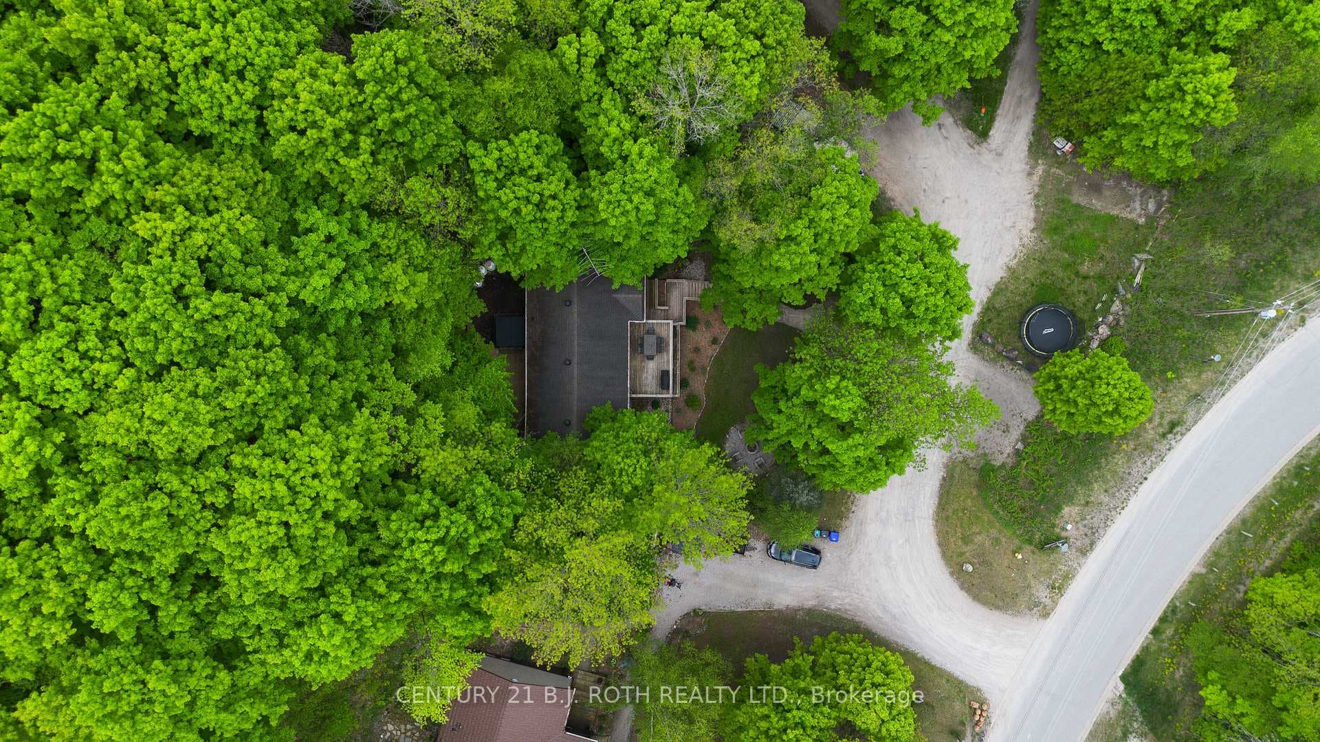 59 Huronwoods Drive photo 4