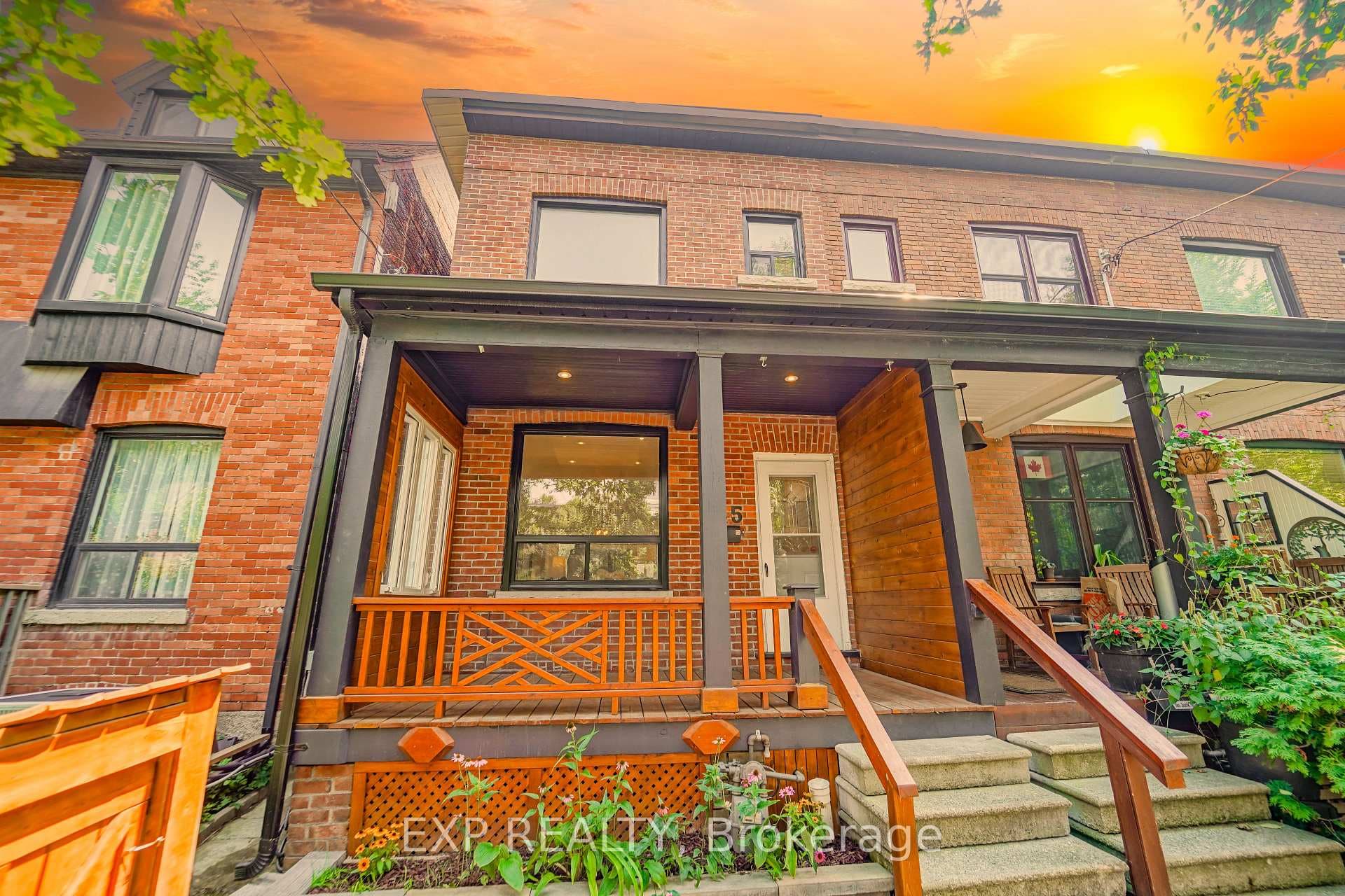 145 Langley Avenue photo 48