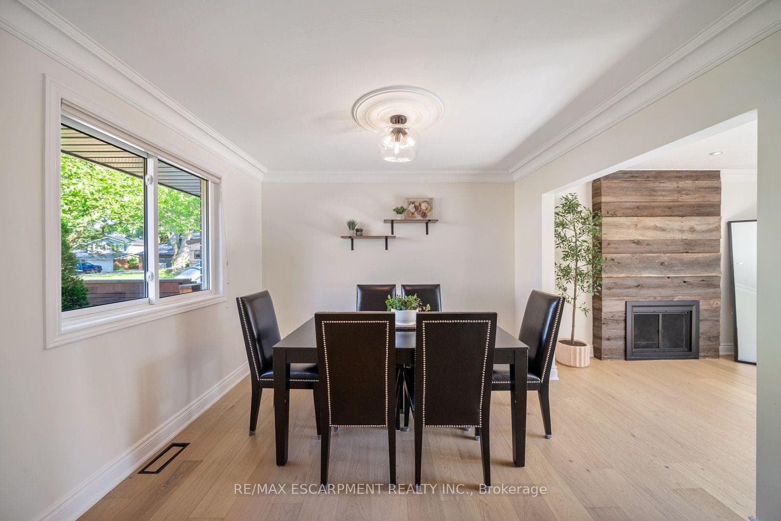 134 Fairwood Place photo 12