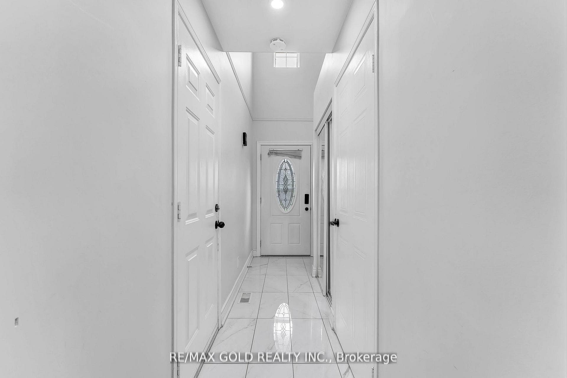 90 Mooregate Crescent Unit 34 photo 6