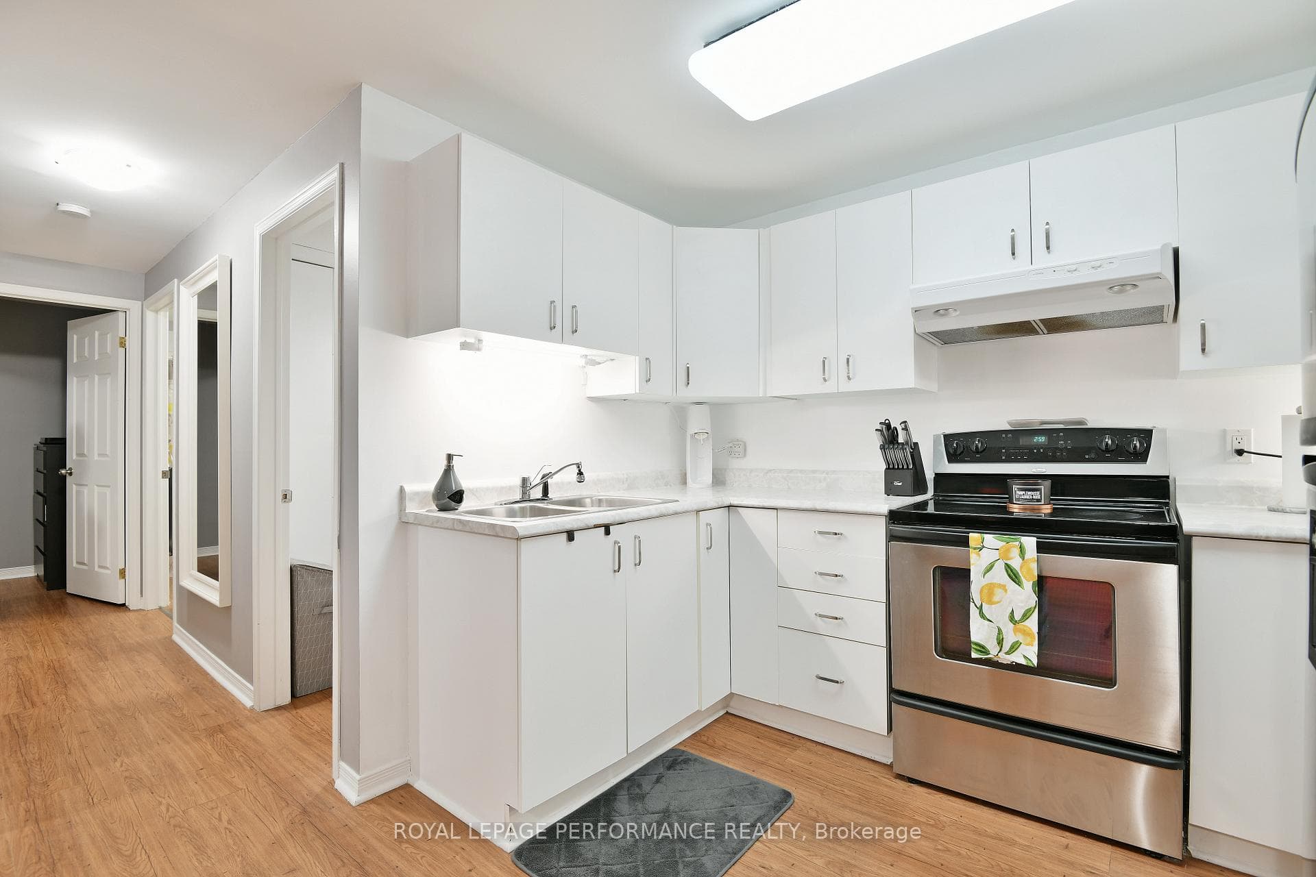 1503 Gilles Street photo 6