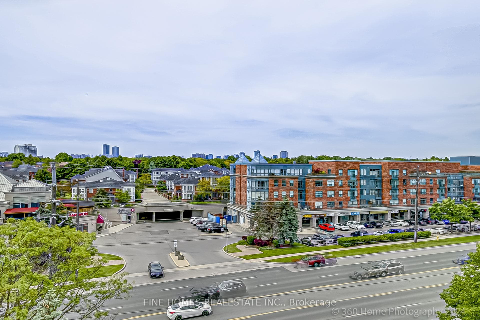 7451 Yonge Street Unit 704 photo 17