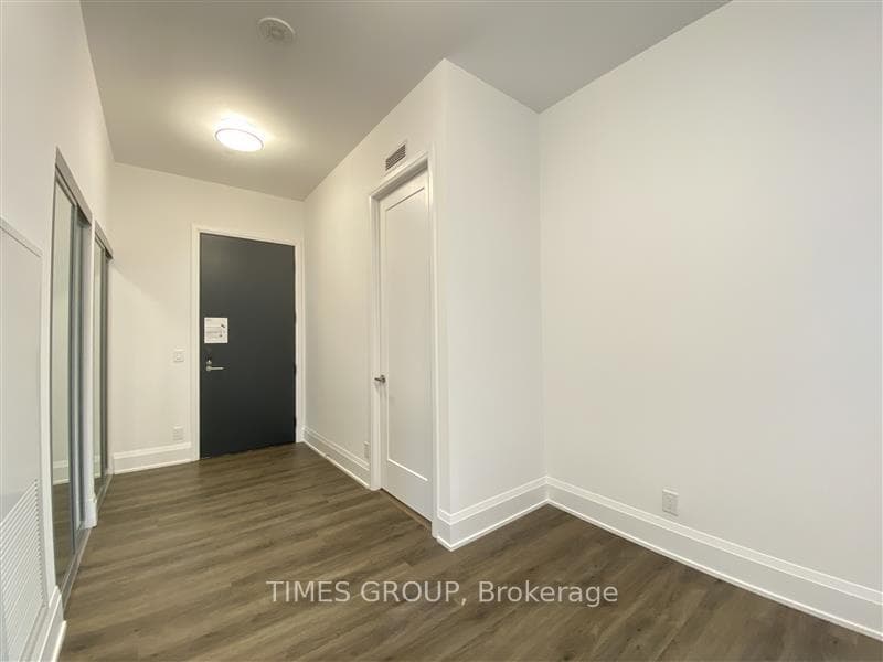 65 Broadway Avenue Unit 3902 photo 2