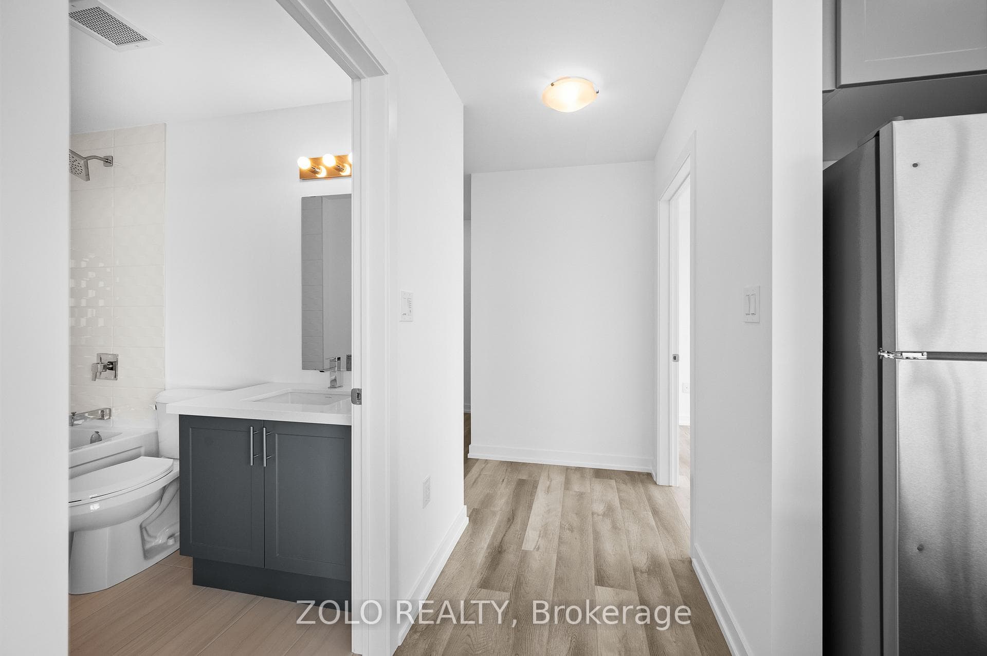 470 Dundas Street Unit 1011 photo 21