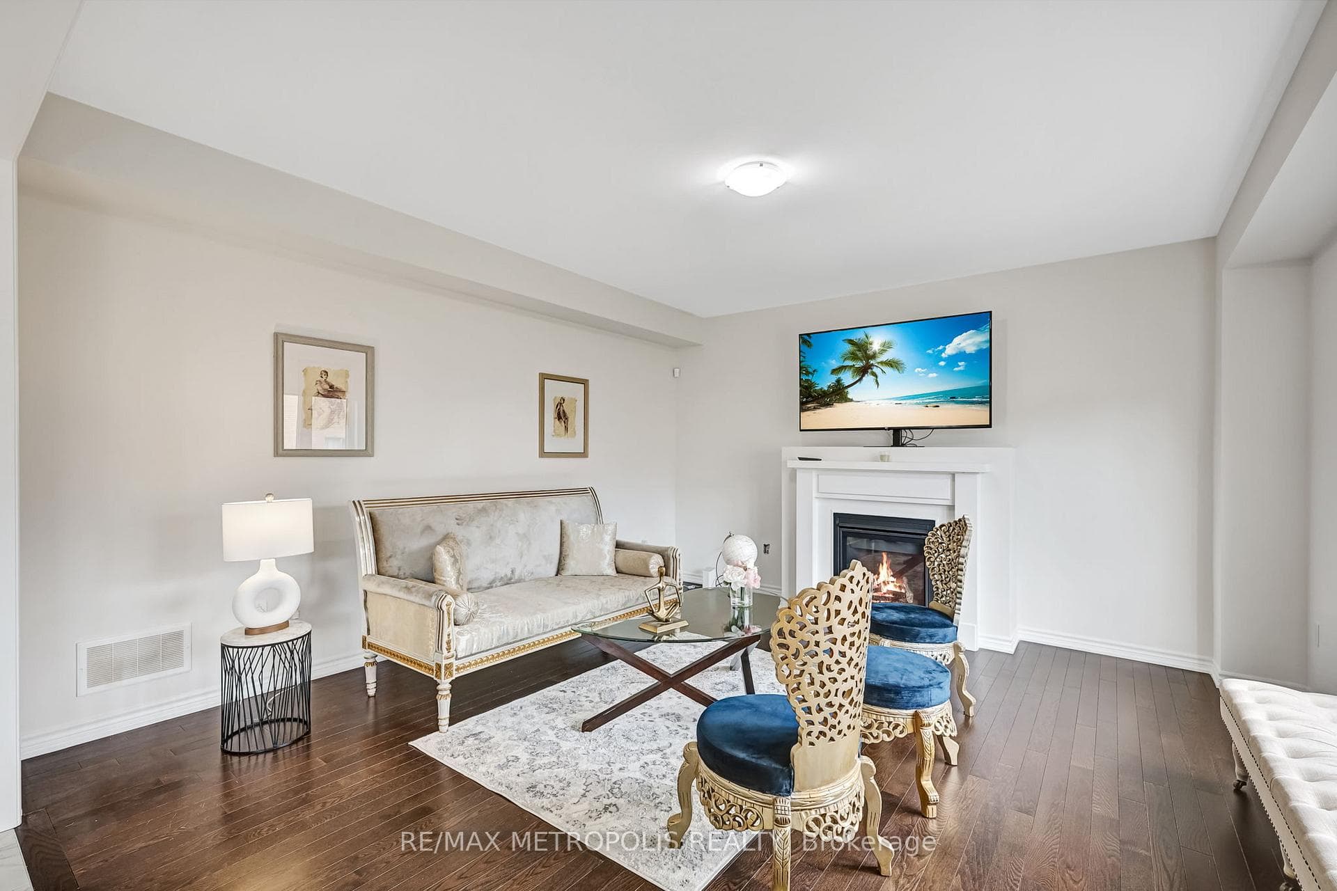 15 Douglas Kemp Crescent photo 9