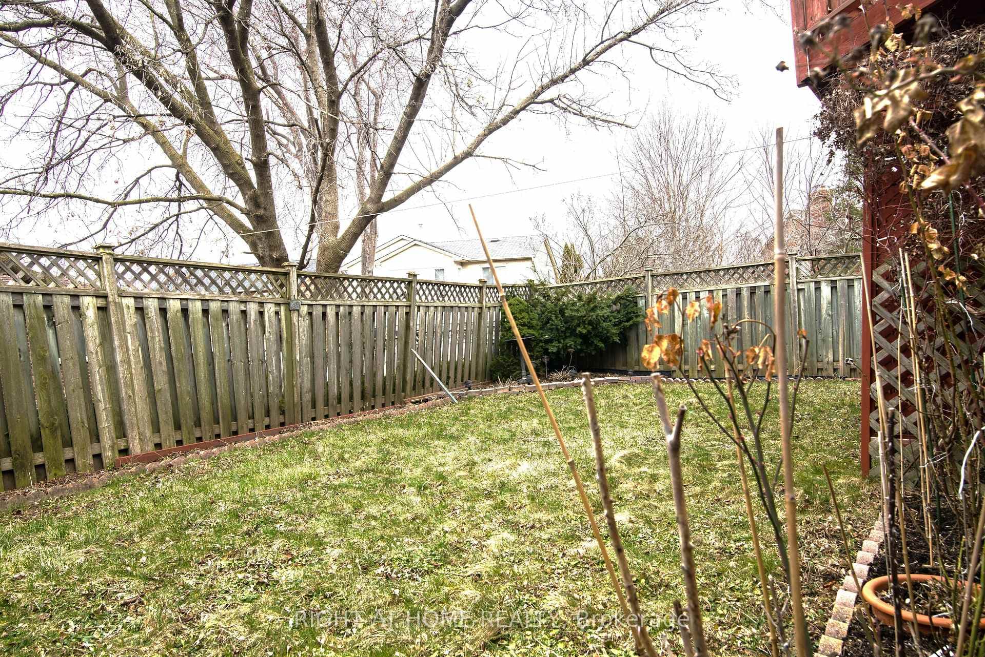 12 Knapton Avenue photo 30