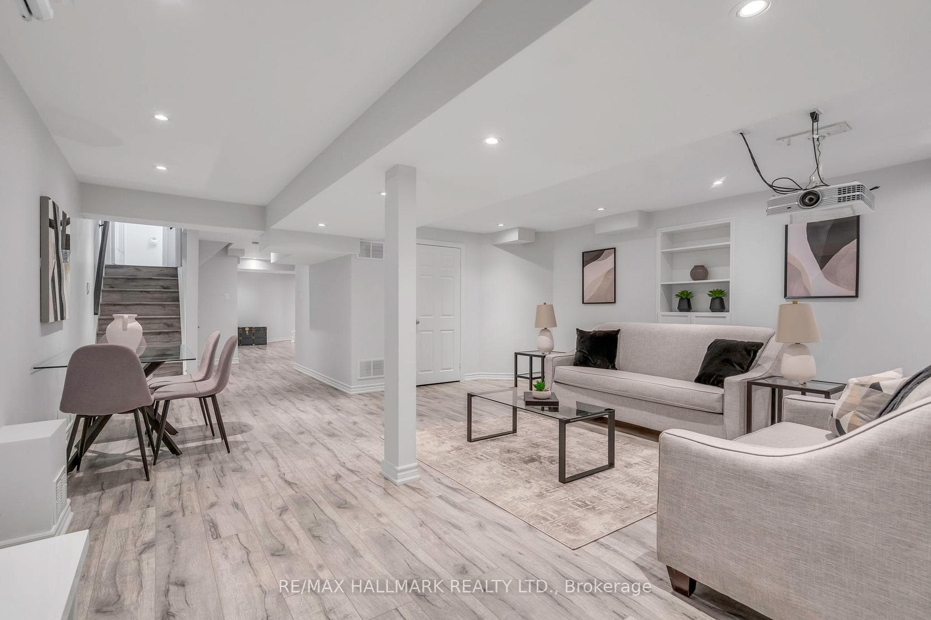 2 Cornell Meadows Avenue photo 29