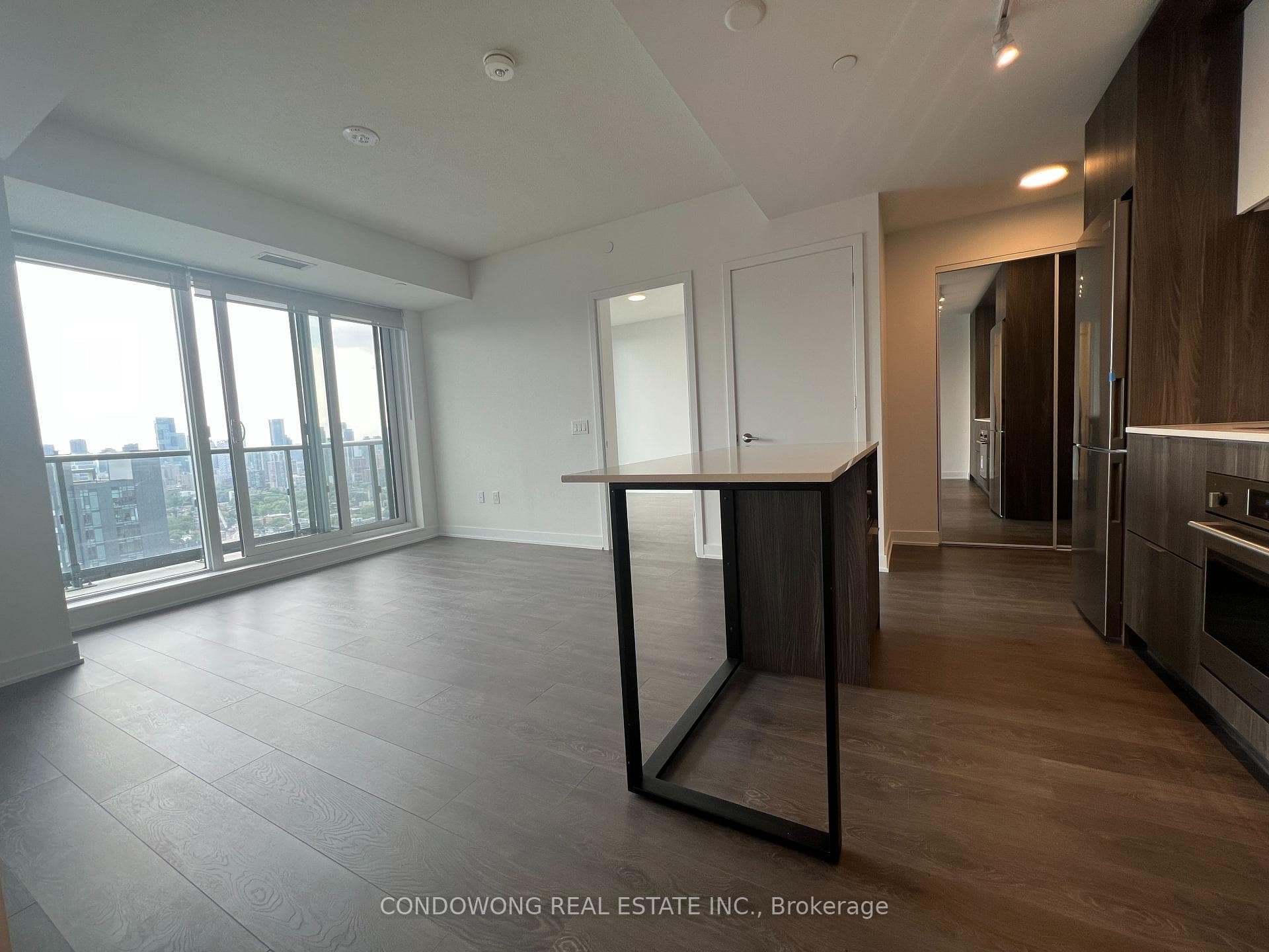 130 River Street Unit 3104 photo 8
