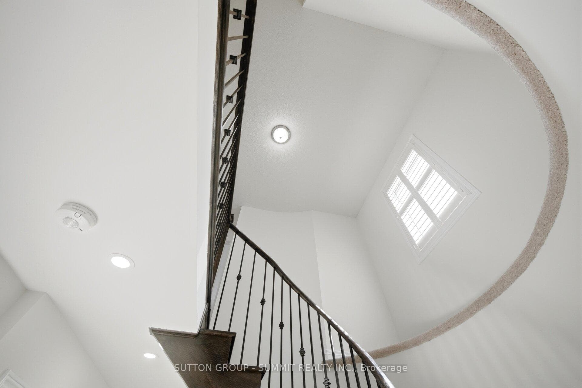 30 Mccourt Drive photo 20