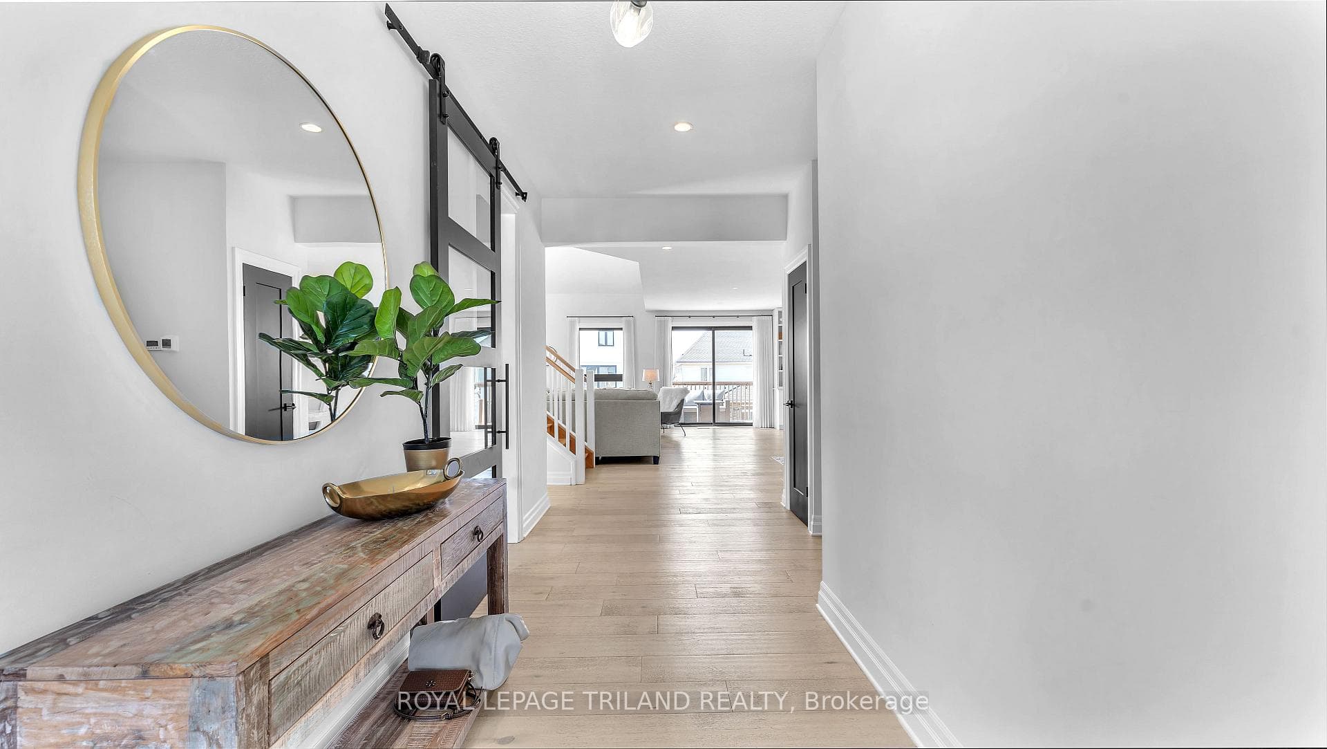 1003 Trailsway Avenue photo 3