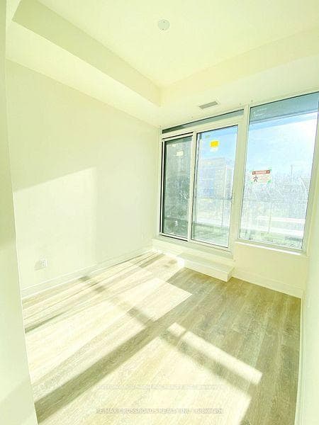 185 Deerfield Road Unit 119 photo 2