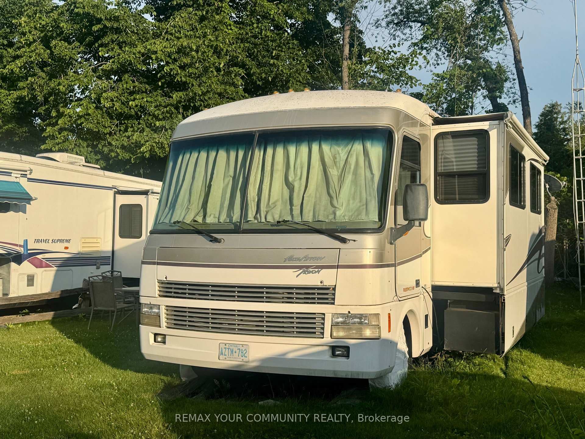 285 Crydermans Side Road Unit 9 photo 1