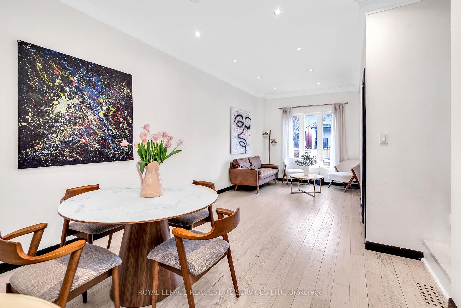 525 Quebec Avenue photo 8
