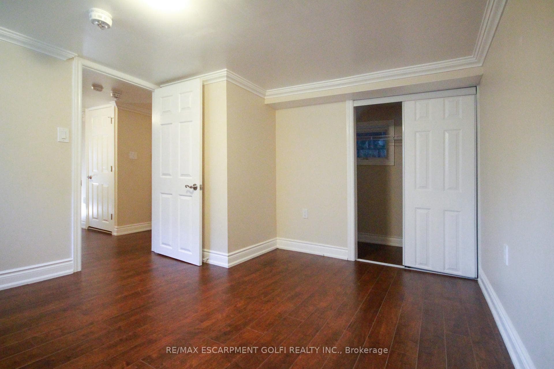 52 Cedar Avenue photo 21
