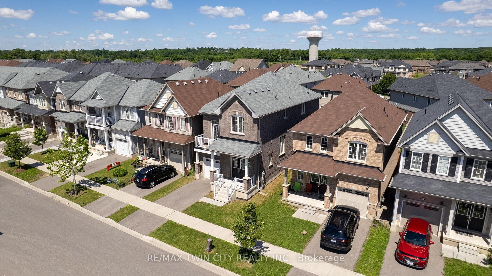 46 Munro Circle photo 32