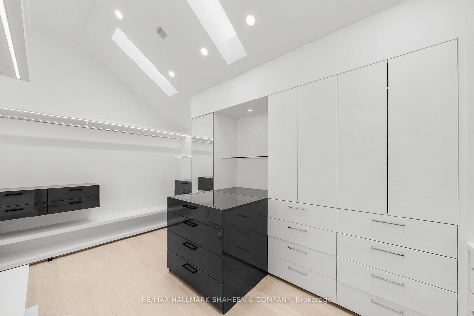 78 Cameron Avenue photo 28