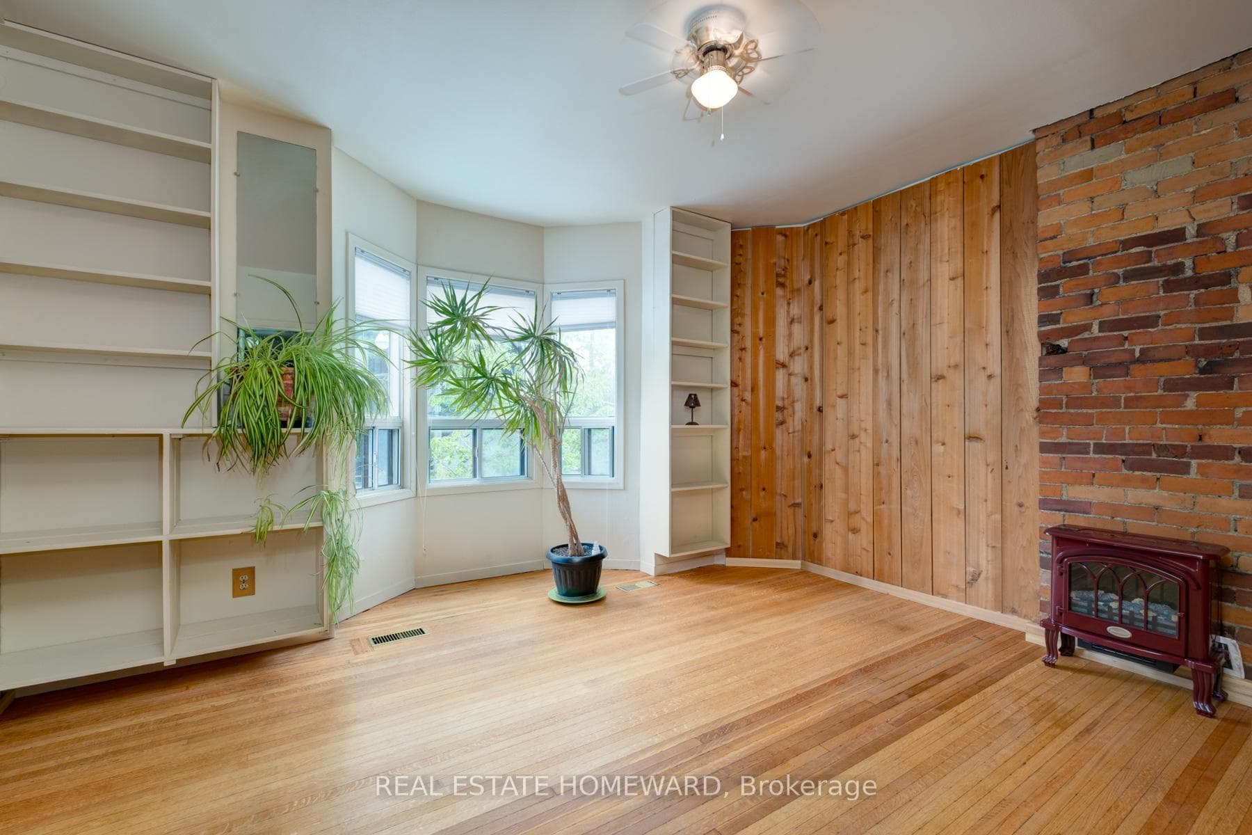 356 Dupont Street photo 16