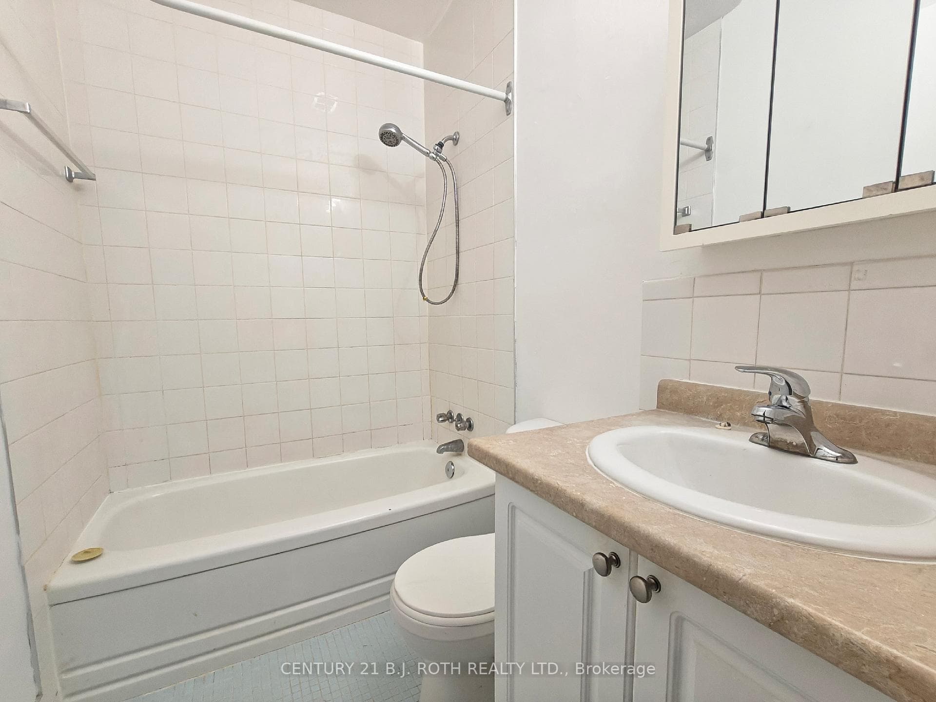 37 Peel Street Unit 301 photo 10