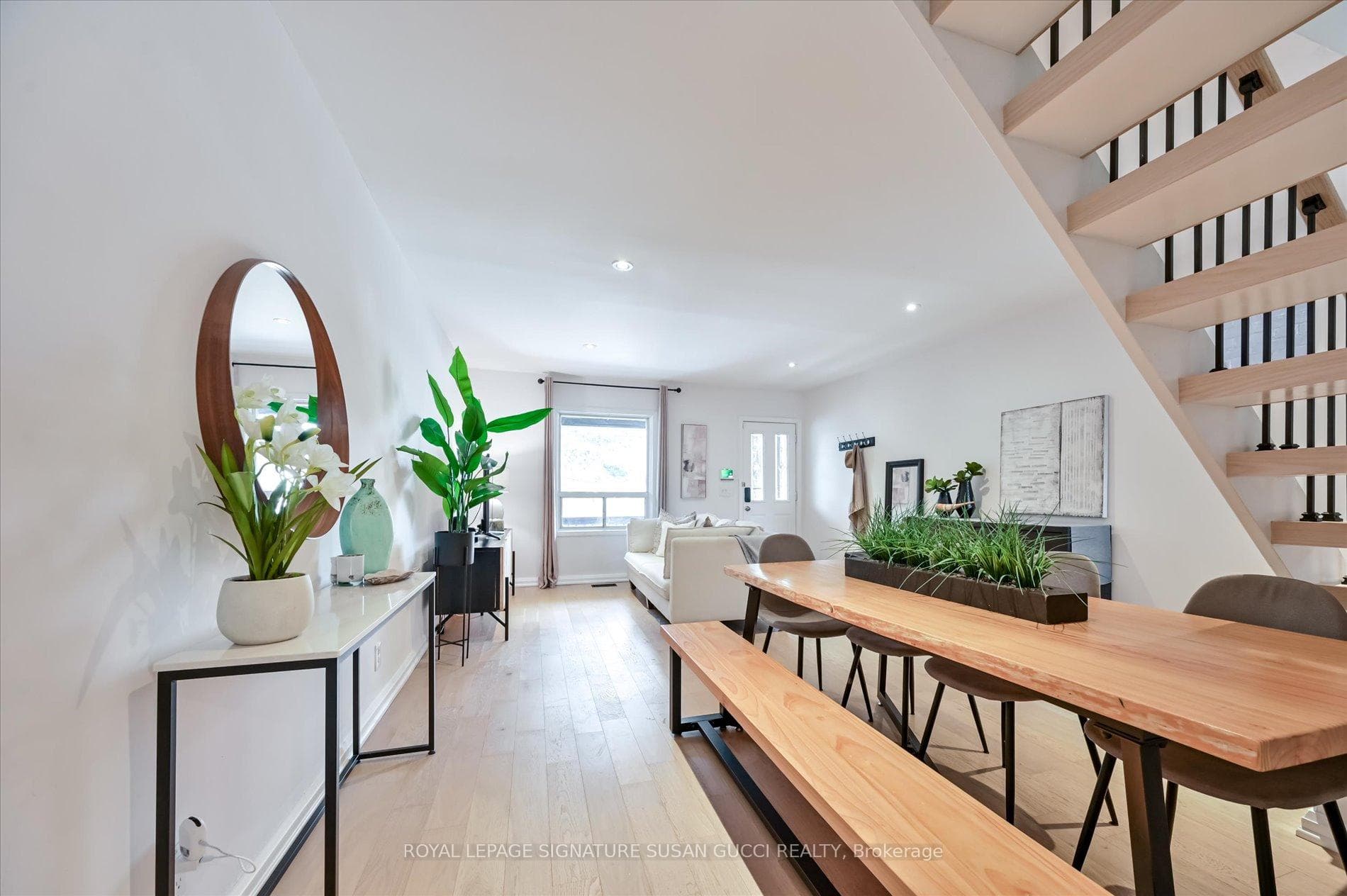 Open concept dining area for larger gatherings