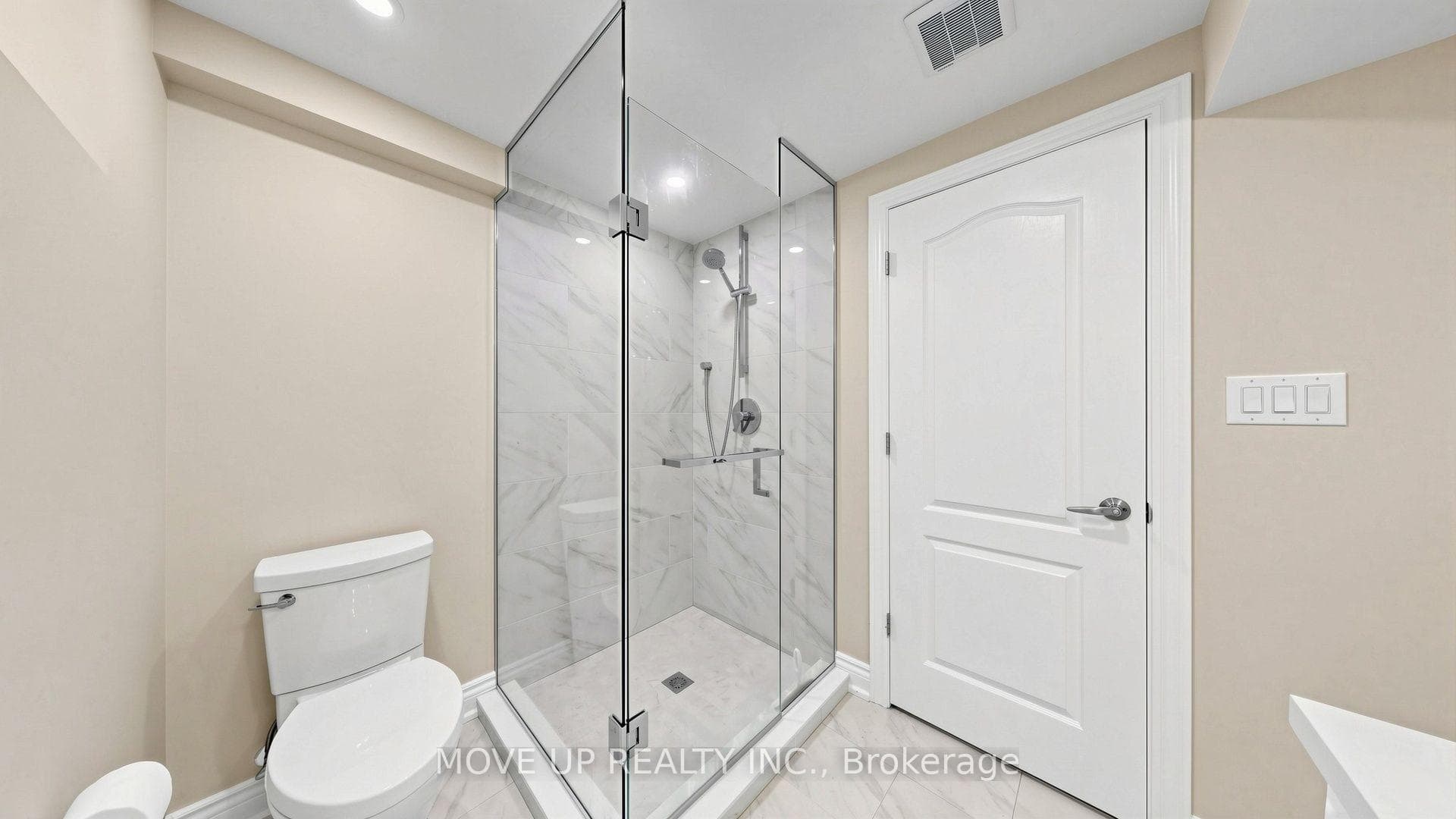 35 Lauderdale Drive photo 43