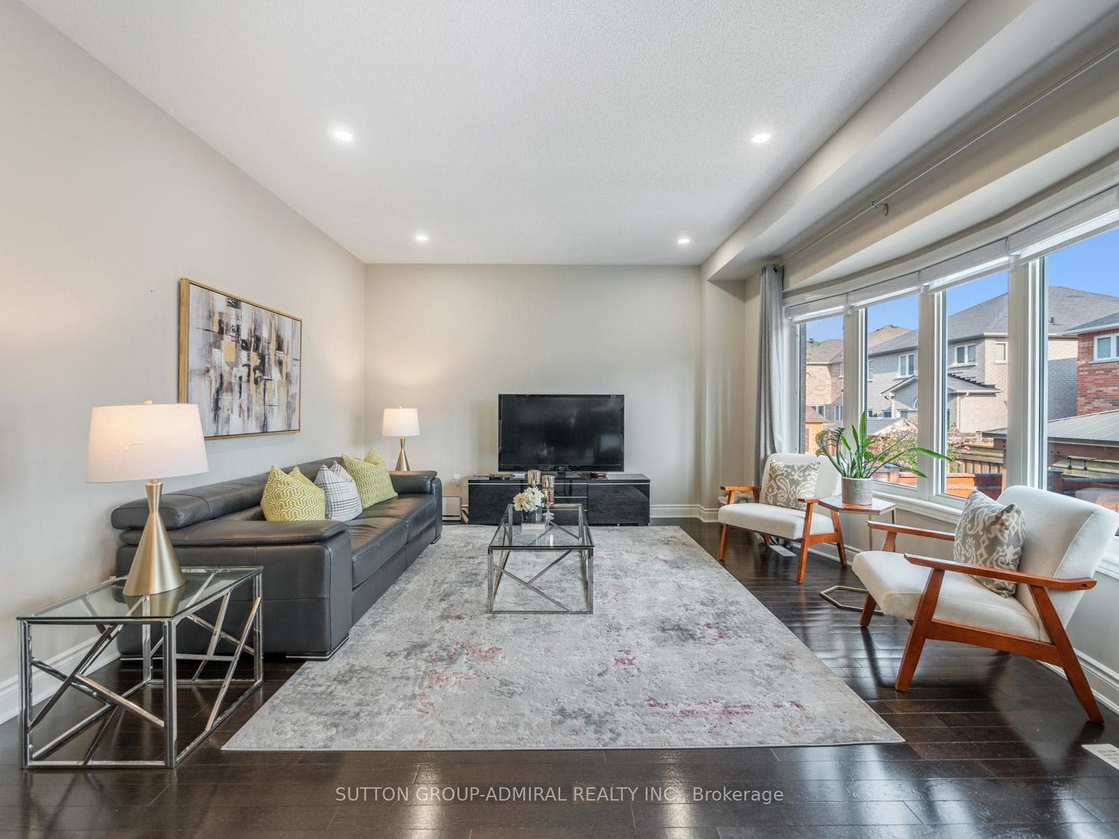 109 Highmark Drive photo 9
