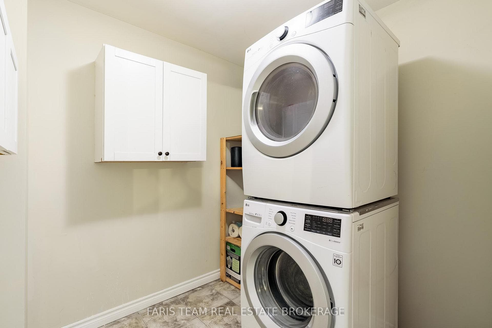 3554 Peter Street photo 18
