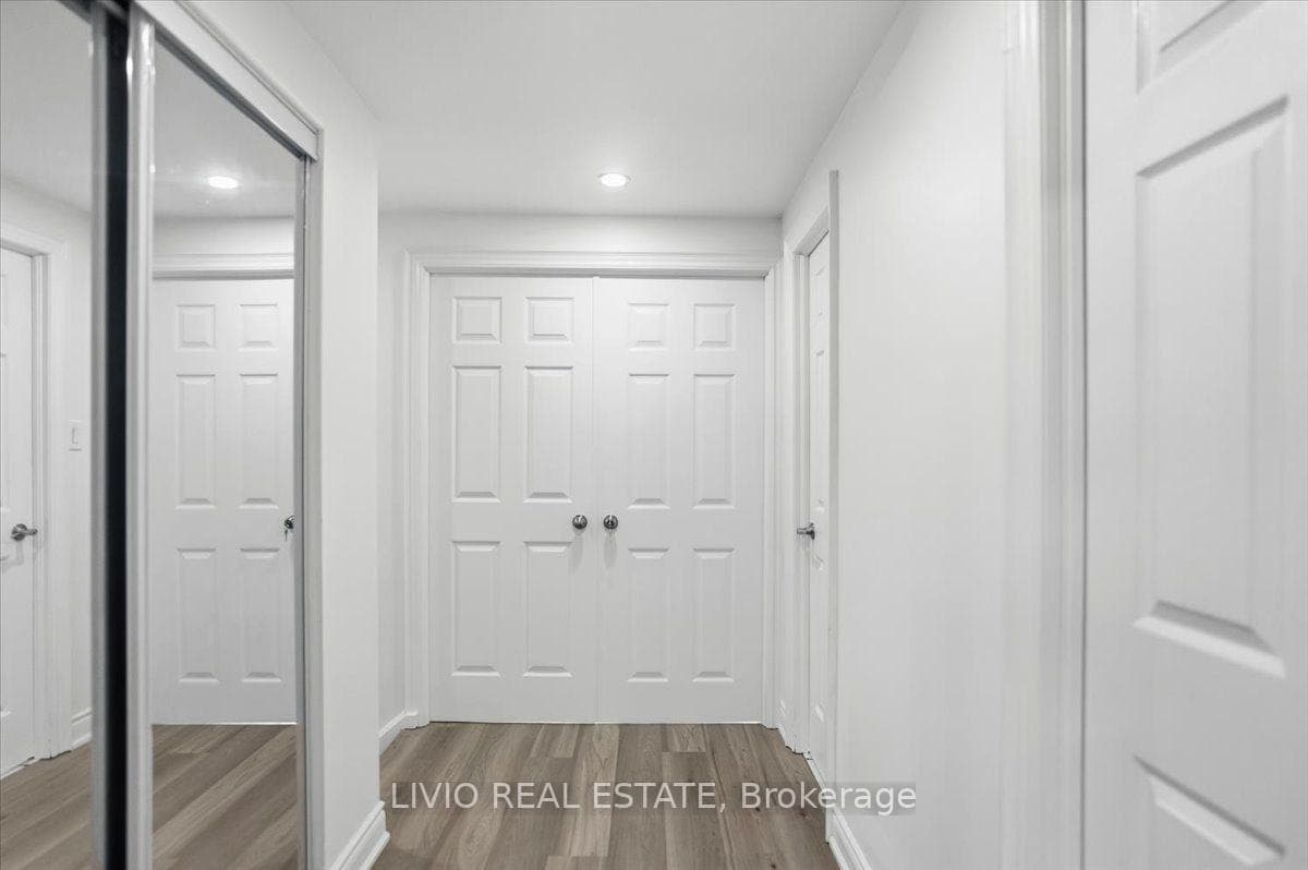 4002 Brandon Gate Drive photo 30