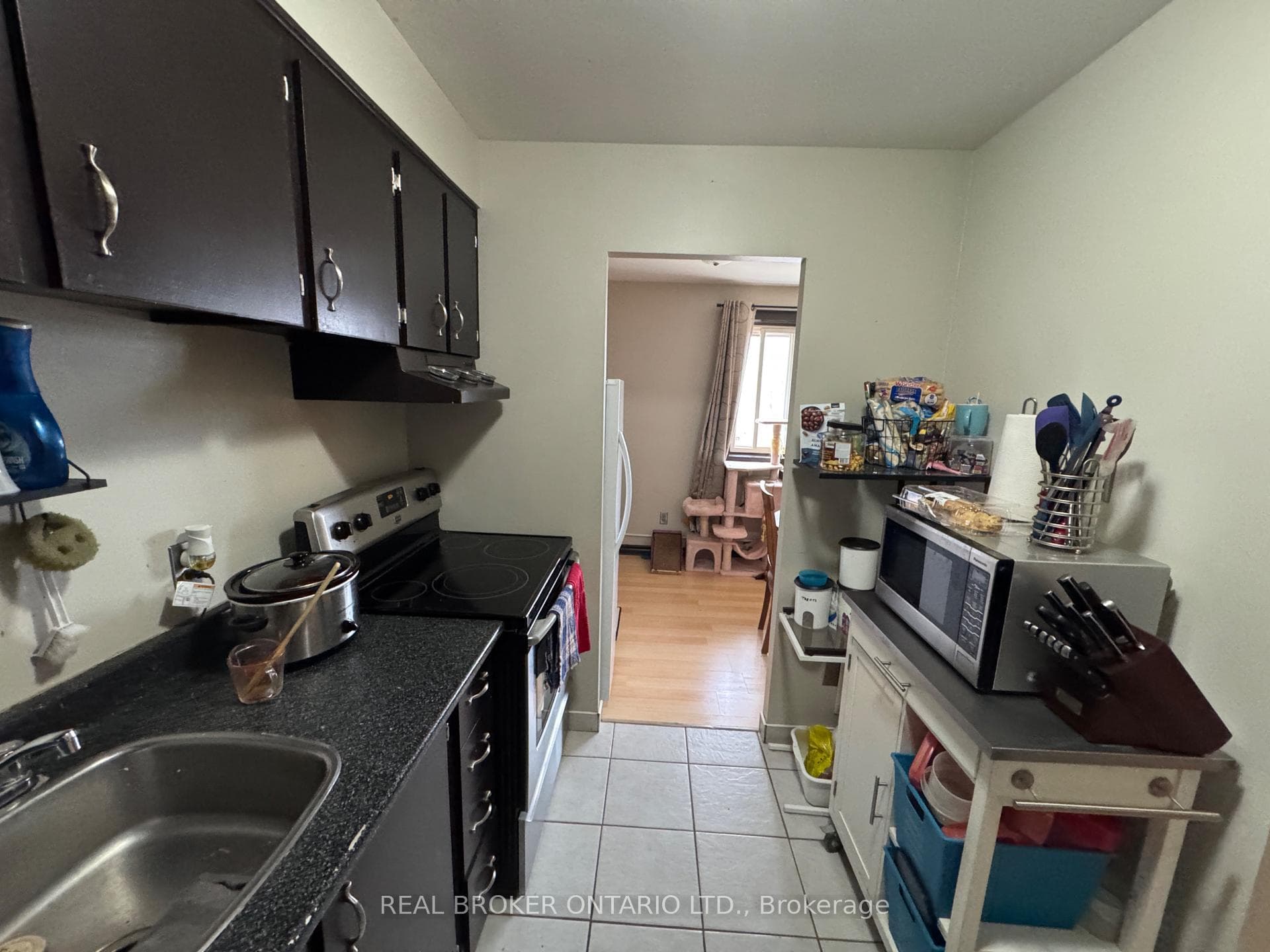 845 Kyle Court Unit 305 photo 11