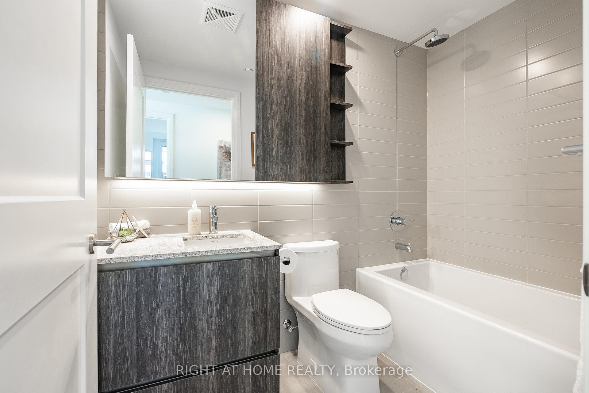 21 Park Street Unit 802 photo 13